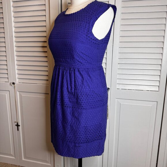 ROZ & ALI SIZE 12 PURPLE EYELET CAP SLEEVE KNEE LENGTH 100% COTTON SHEATHE DRESS - Picture 4 of 9